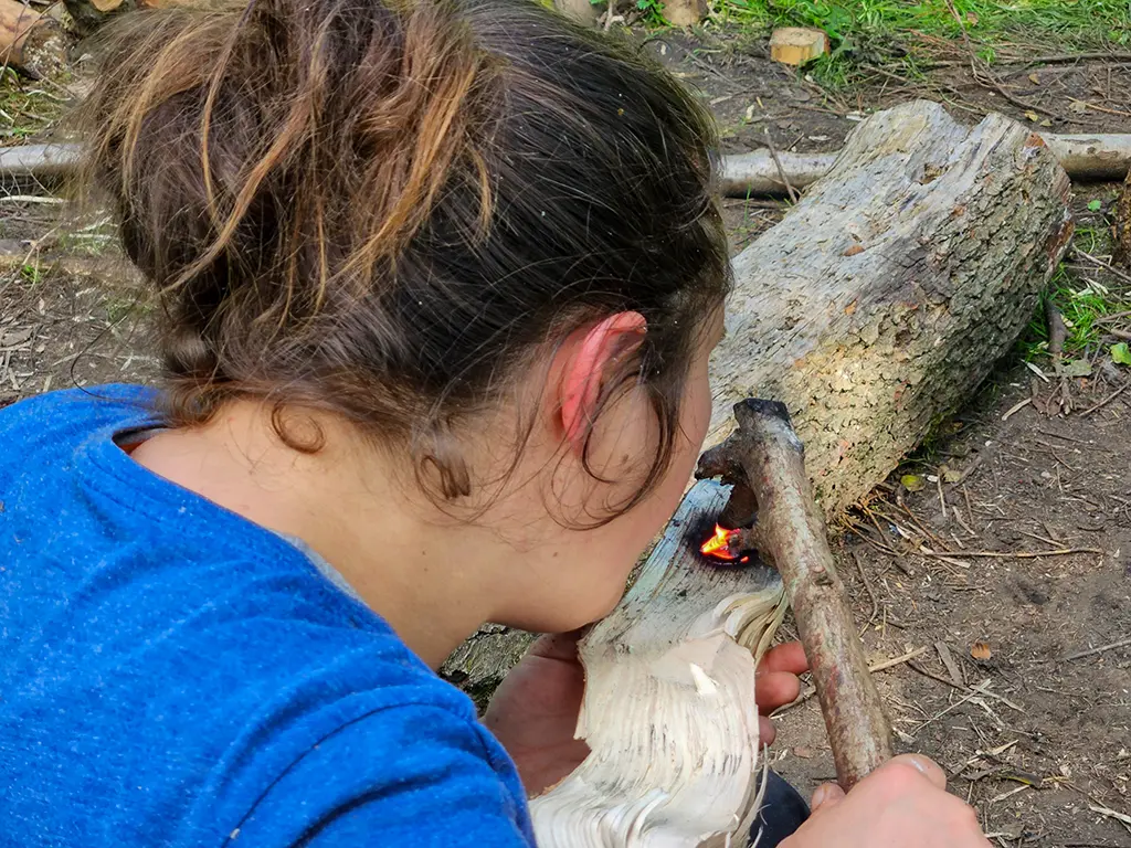 Feuer in der Hand.